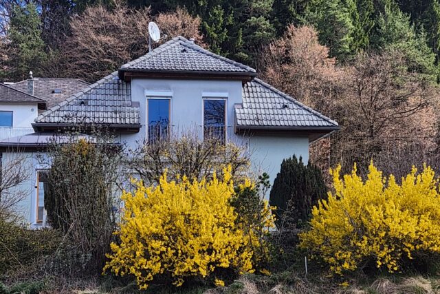 Schönes Einfamilienhaus in Westlage Krumpendorf